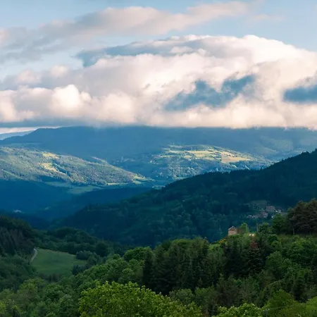 La Chapelle Moulin Traversée Par L'eau Jacuzzi Piscine Classé 5 étoiles Hébergement de vacances