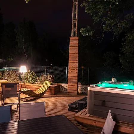 Hébergement de vacances La Chapelle Moulin Traversée Par L'eau Jacuzzi Piscine Classé 5 étoiles Bourg-Argental